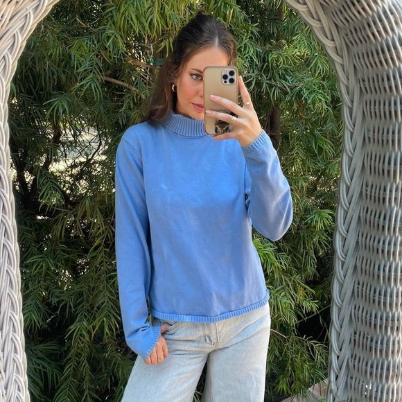 Retro blue turtleneck sweater - Picture 1 of 5